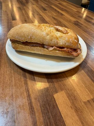 Bocadillo De Bacon con queso
