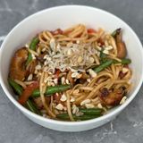 Удон з куркою та овочами