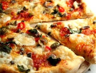 Pizza napolitana (mediana)