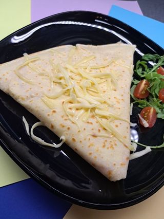 Palačinka sa pečenicom