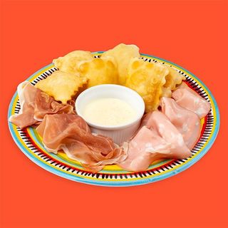 Gnocco Fritto con crudo e mortadella