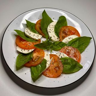 Салат "Капрезе"