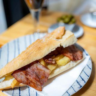 B. Bacón con Patatas