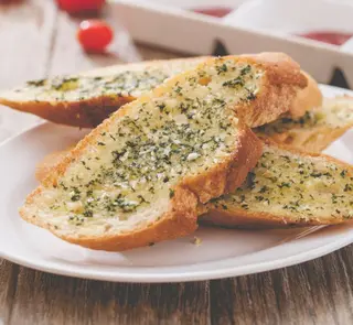 Pan De Ajo Y Queso