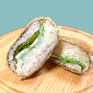 Суши бургер с крабом