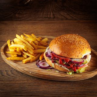 Hot burger sa pomfritom