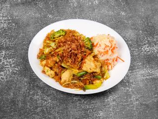 Makaron sojowy z krewetkami