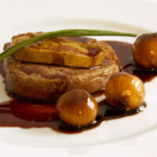 SOLOMILLO CON CEBOLLA NUECES Y FOIE