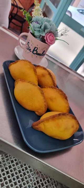 Empanadas Salteñas Bolivianas