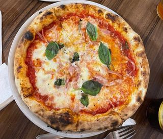 Pizza Veneciana (33 Cm.)