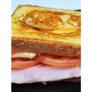 Sándwich Mixto Con Huevo