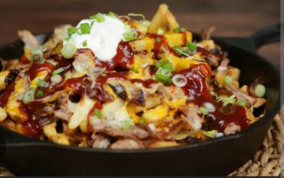 Patatas Fritas Cargadas - BBQ Pulled Pork