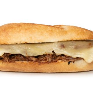 39. Pulled pork BBQ e queijo maturado