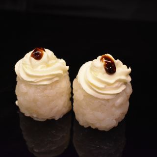 Gunkan white-2pz-75