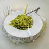 Спаначени талиатели с бекон и микс от сирена