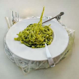 Спаначени талиатели с бекон и микс от сирена