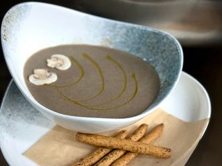 Крем-суп з печериць (350/30г)