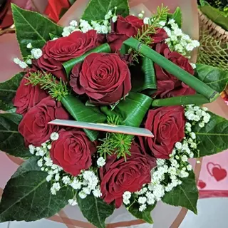 Buquê de 9 rosas (Branca, vermelha, amarela, ou mistura)