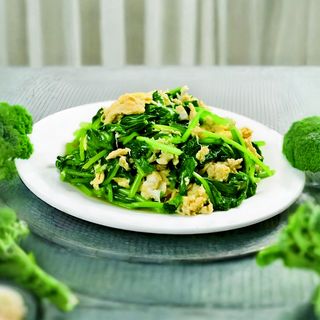 110Шпинат с яйцом