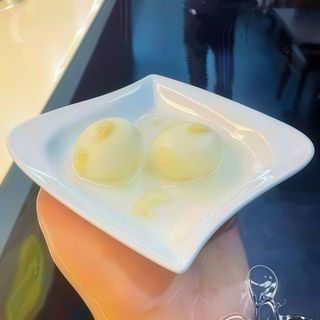 Rasgulla ( 2 unidad ) ( contiene gluten)