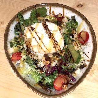 Ensalada Queso De Cabra