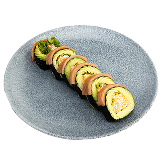 Futomaki sashimi z awokado i łososiem