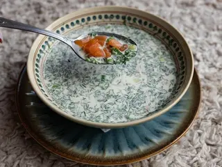 Окрошка з лососем (300g)