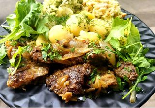 Wątróbka drobiowa z cebulką