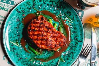 Стейк зі свинячої шиї (220/100г)