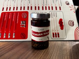 Соус гостро-солодкий 300 грам