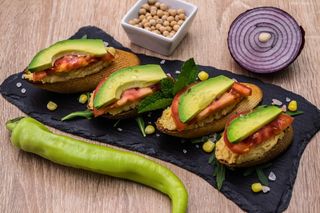 Bruskete sa avokadom