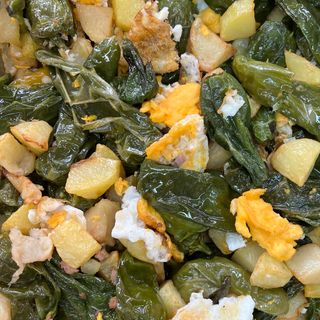 Huevos rotos con jamón