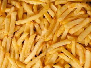 Patatas Fritas Al Punto De Sal Grandes
