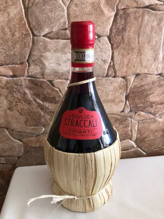 Vino Chianti Guilio Straccali