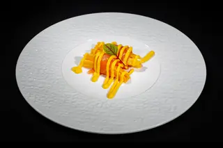 032. Salmón Mango Roll (2 Uds.)