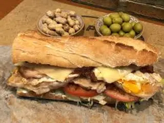 Bocadillo De Carne De Caballo (Entero)