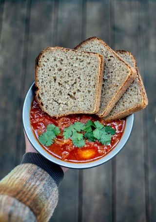 Szakszuka z dwoma jajami