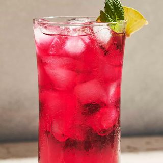 Raspberry iced tea