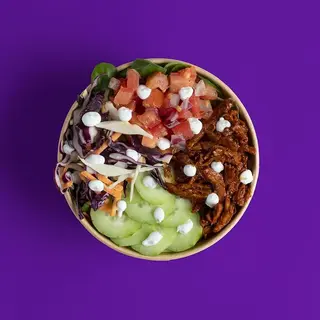 Salad con Carne Vegetale Speziata Planted
