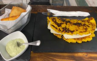 Cachapa con  Queso Blanco