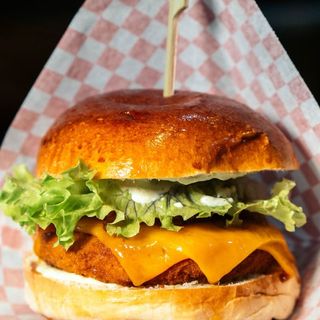 APANADO CHICKEN BURGER