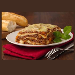 ლაზანია საქონლის ხორცით