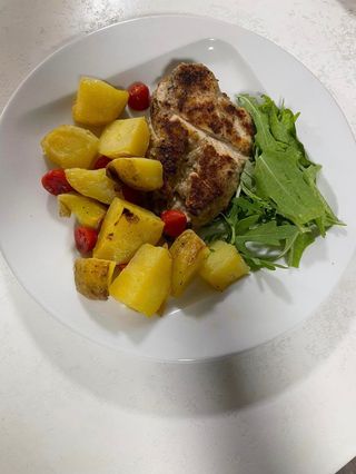 Пилешко филе с билкова коричка (350г)