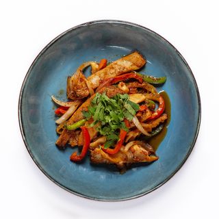  Требуха жареная с овощами  