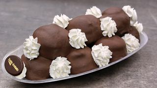 Profiteroles piccolo (9 bignè)