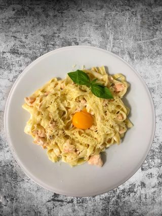 Паста Карбонара з лососем (360г)