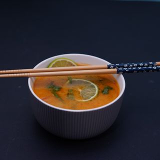 ტომ-იამი ზღვის პროდუქტებით