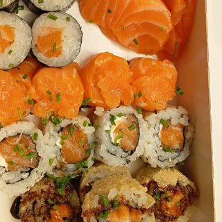 Box so Salmão  N 22 Peças