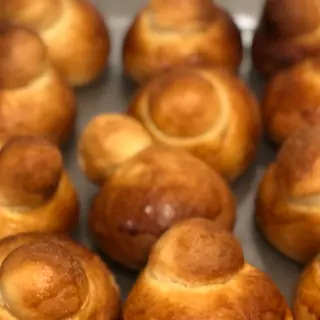 Brioches col tuppo 