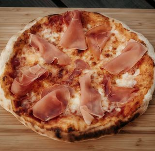Pizza Prosciutto (33 cm.)